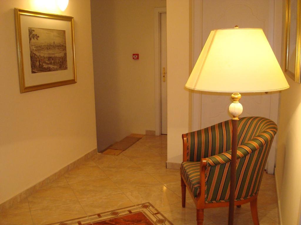 Hotel Romantik Eger Ngoại thất bức ảnh